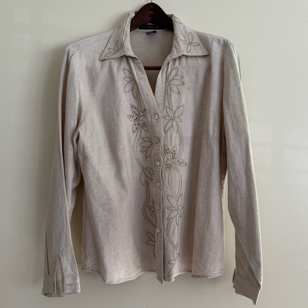 Saint Tropez West 100% Linen Blouse/Button Down with Floral Decal Size XL